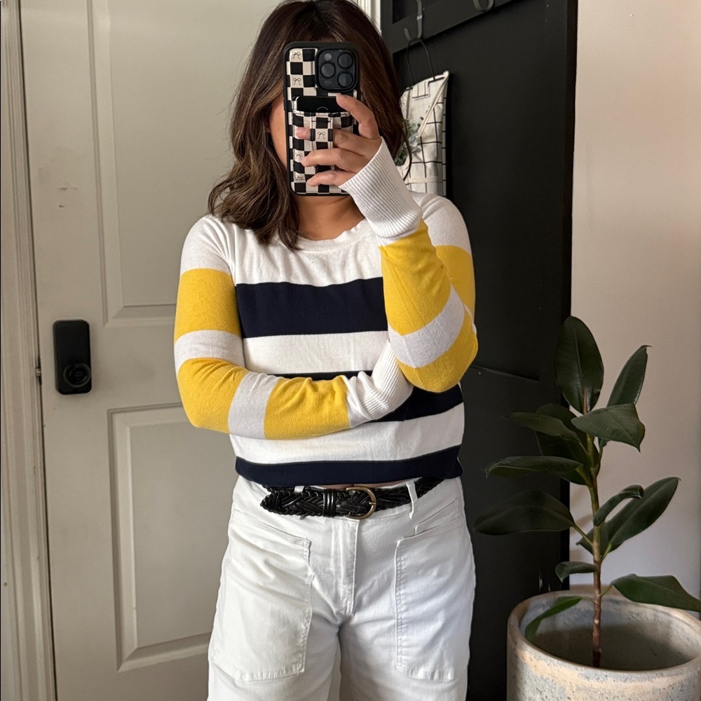 PAM & Gela Zip Back Color-Block Crew Sweater. S - Picture 8 of 9